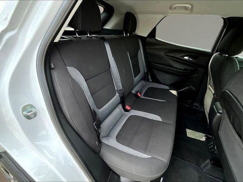 Used 2022 Chevrolet TrailBlazer LT w/ Convenience Package AWD/4WD image 24