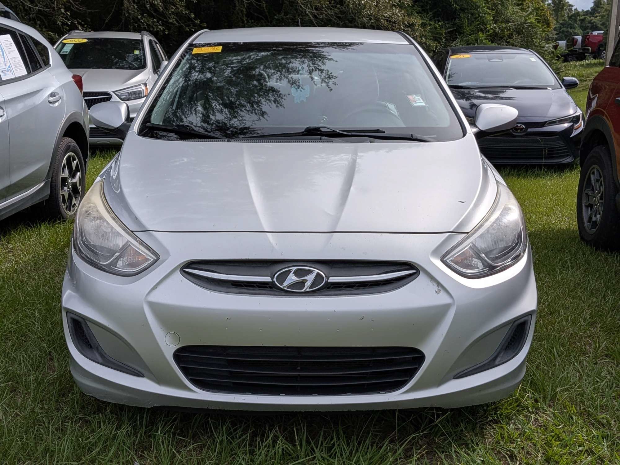 Used 2017 Hyundai Accent SE FWD image 2