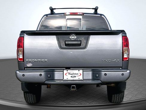Used 2019 Nissan Frontier PRO-4X image 4