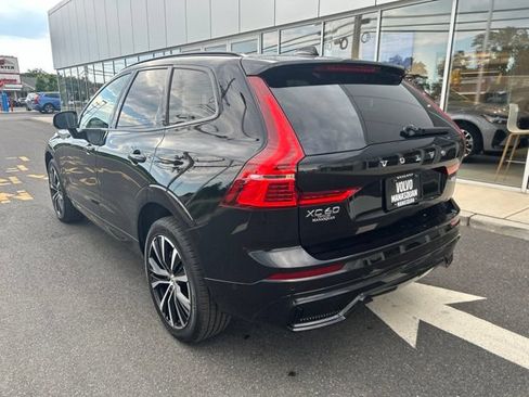 Certified 2025 Volvo XC60 B5 Plus AWD/4WD image 3