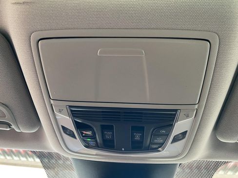 Used 2023 Acura MDX SH-AWD w/ Technology Package image 31