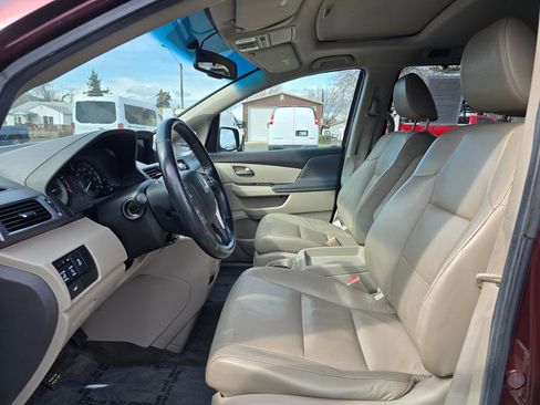 Used 2012 Honda Odyssey EX-L image 22