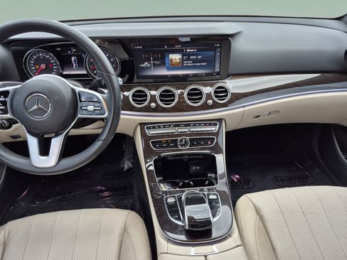 Used 2019 Mercedes-Benz E 300 image 15