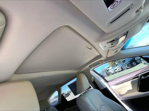 Used 2019 Lexus RX 350L Luxury image 12