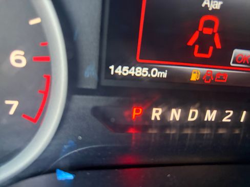 Used 2017 Ford F150 XLT w/ Equipment Group 302A Luxury AWD/4WD image 11