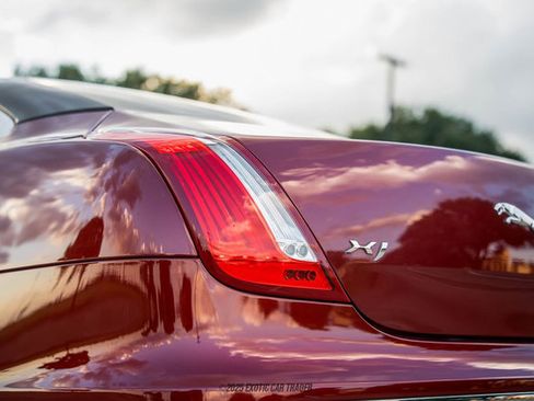 Used 2012 Jaguar XJ image 64