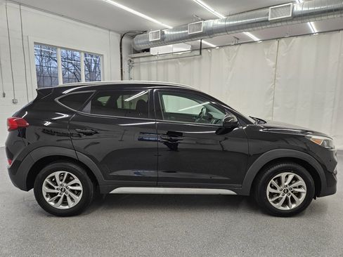 Used 2017 Hyundai Tucson SE image 4
