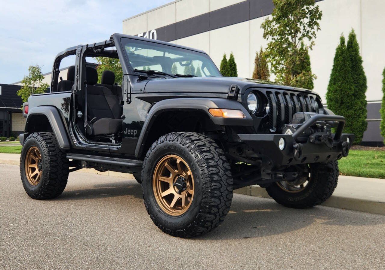 Used 2022 Jeep Wrangler Sport AWD/4WD image 5
