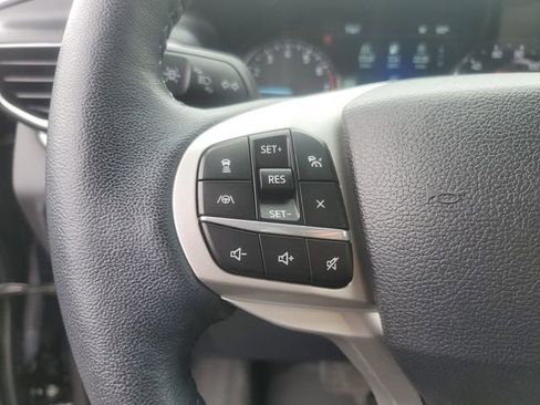 Certified 2023 Ford Explorer XLT w/ Equipment Group 202A AWD/4WD image 17