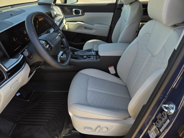 New 2026 Kia Sorento S FWD image 13
