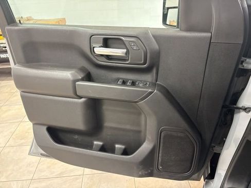 Used 2024 Chevrolet Silverado 2500 Custom w/ Custom Convenience Package AWD/4WD image 17