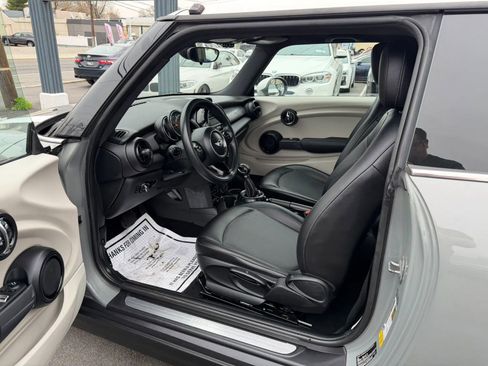 Used 2014 MINI Cooper 2-Door Hardtop image 13