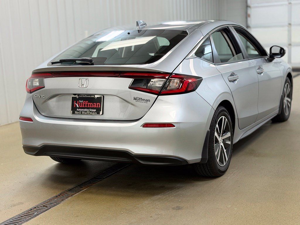 Used 2024 Honda Civic LX image 5