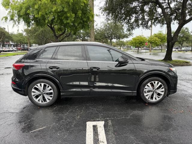 Used 2023 Audi Q4 e-tron Premium Plus RWD image 6