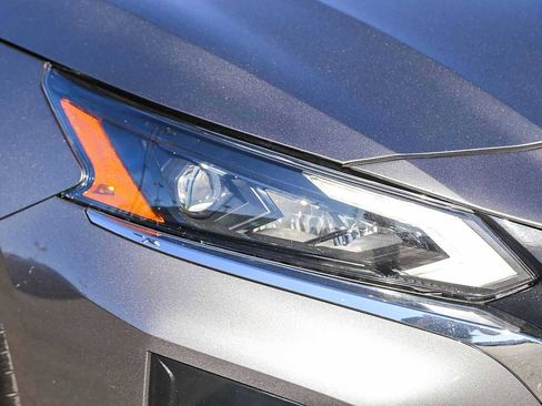 Used 2023 Nissan Altima 2.5 S image 4