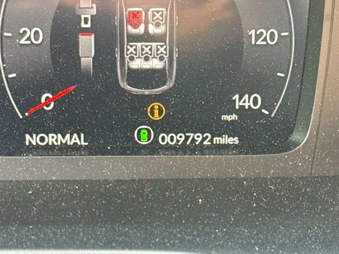 Used 2025 Acura ADX A-Spec AWD/4WD image 10