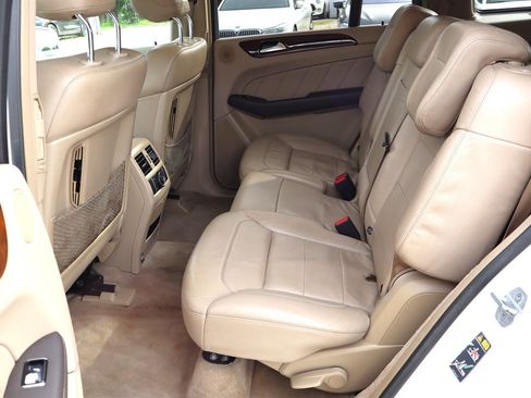 Used 2015 Mercedes-Benz GL 320 BlueTEC 4MATIC image 19