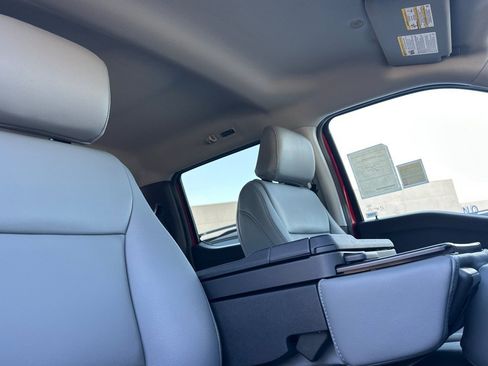 New 2025 Ford F150 XL w/ Equipment Group 103A High image 15