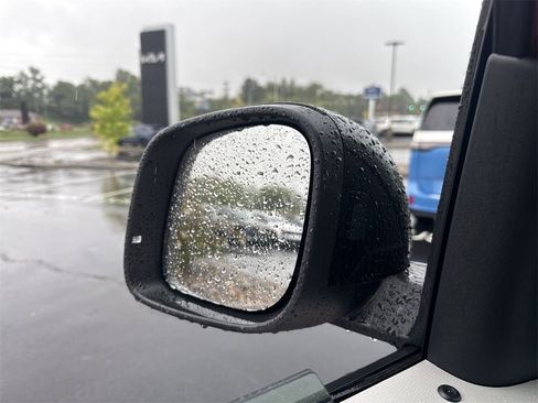 New 2025 Volkswagen ID. Buzz 1st Edition image 22