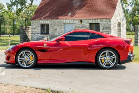 Used 2019 Ferrari Portofino RWD image 3