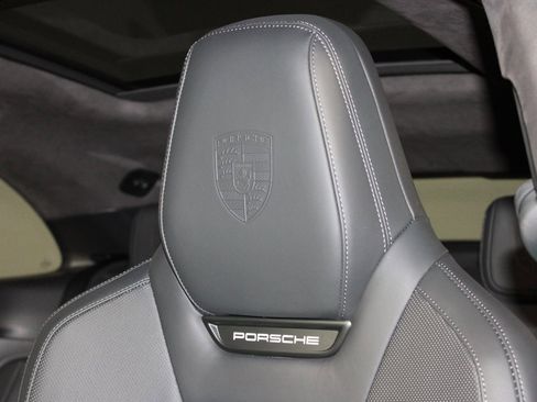 Used 2025 Porsche Macan Turbo Electric image 19