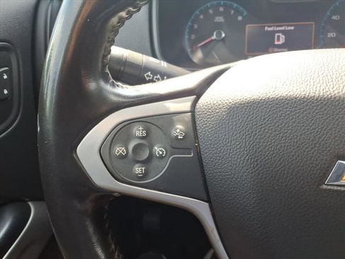 Used 2020 Chevrolet Colorado LT w/ Safety Package RWD image 23