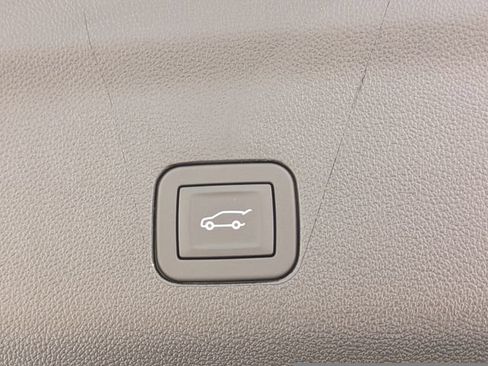 New 2026 GMC Yukon Denali w/ Denali Reserve Package RWD image 15