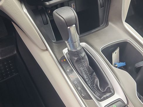 Used 2018 Honda Accord LX image 15