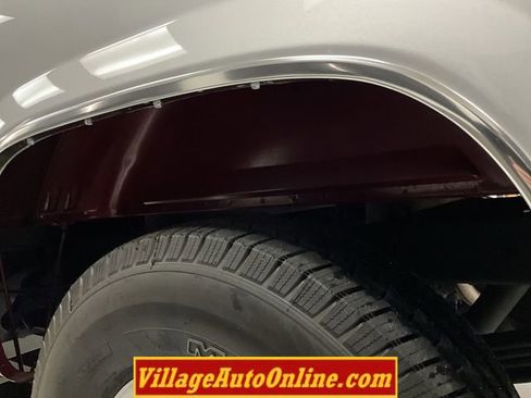 Used 1988 Chevrolet Silverado 1500 2WD Regular Cab image 34