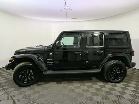 Used 2022 Jeep Wrangler Unlimited Sahara w/ Cold Weather Group image 6