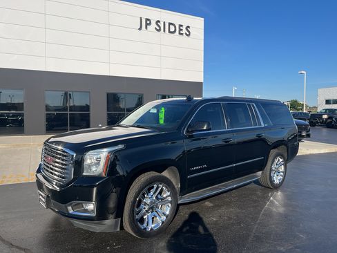 Used 2018 GMC Yukon XL SLT w/ Premium Edition AWD/4WD image 1