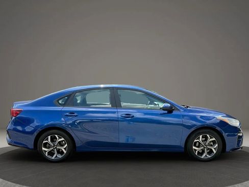 Used 2019 Kia Forte LXS image 11