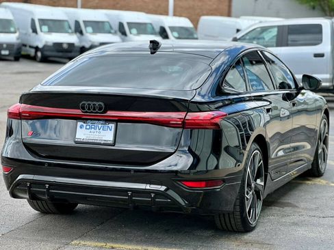 Used 2025 Audi S6 e-tron Prestige w/ 21" Black Optic Package AWD/4WD image 5