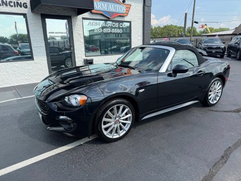 Used 2020 FIAT 124 Spider Lusso RWD image 2
