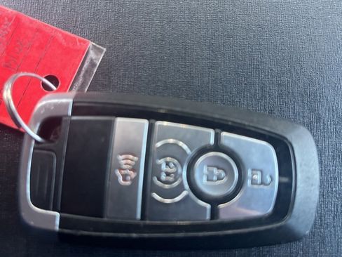 Used 2022 Ford Bronco Wildtrak image 26