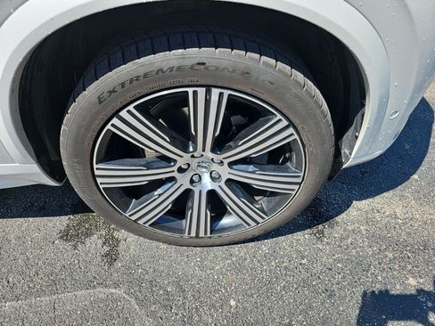 Used 2022 Volvo XC90 T6 Inscription w/ Advanced Package AWD/4WD image 9