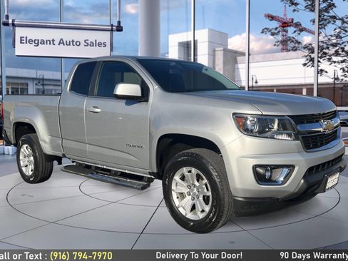 Used 2017 Chevrolet Colorado LT w/ LT Convenience Package image 3
