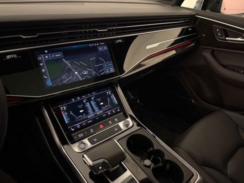 Certified 2025 Audi Q7 2.0T Premium Plus w/ Premium Plus Package AWD/4WD image 22