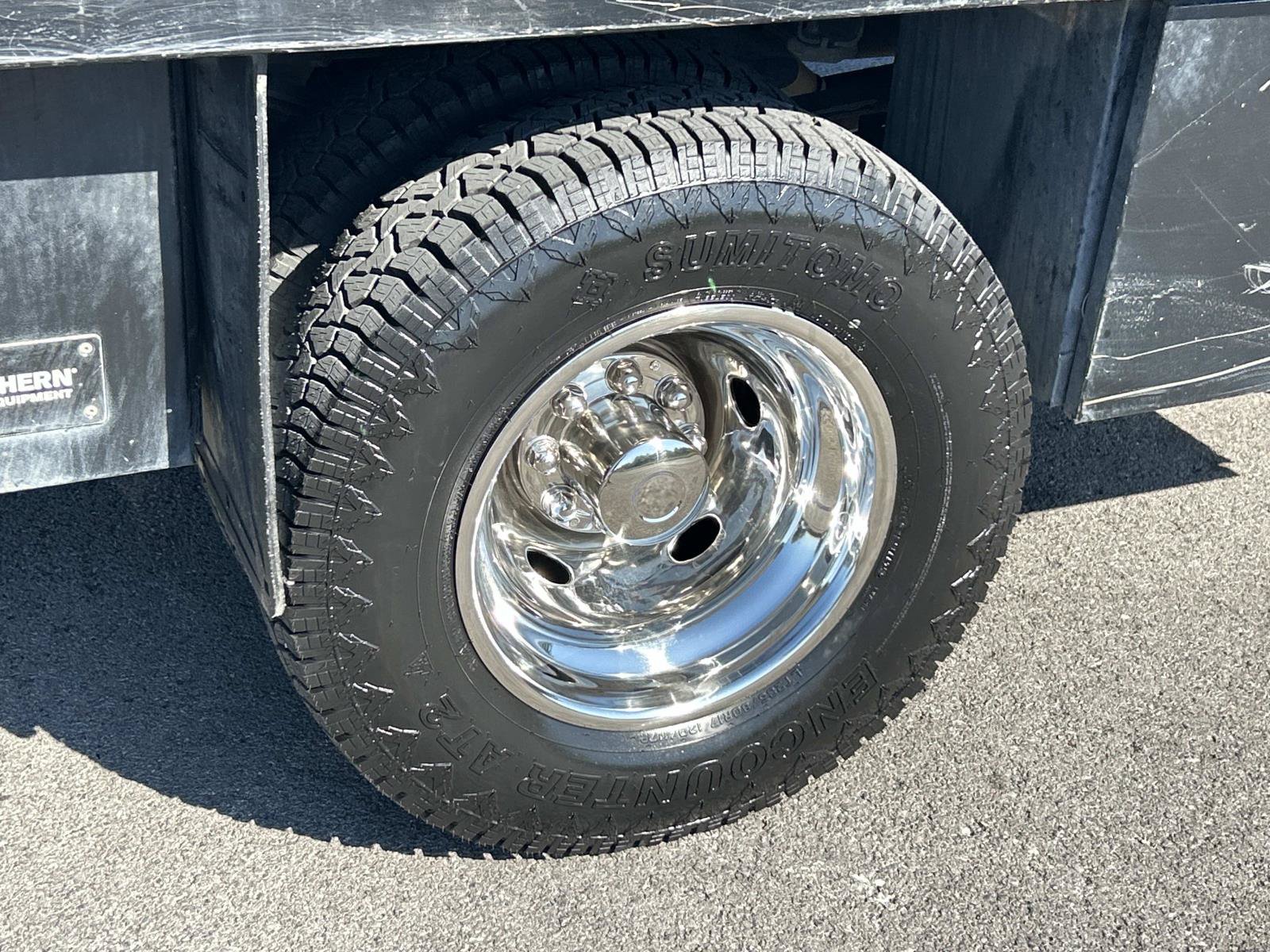 Used 2017 RAM 3500 Tradesman w/ Chrome Appearance Group AWD/4WD image 17