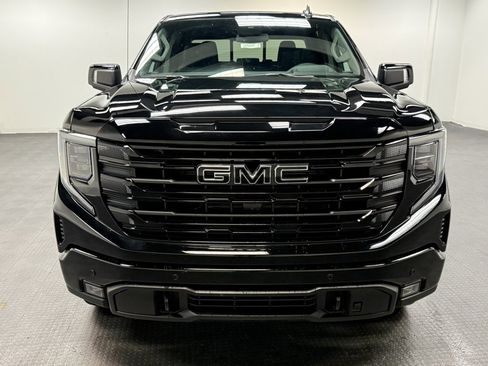 New 2026 GMC Sierra 1500 Elevation w/ Elevation Premium Package image 9