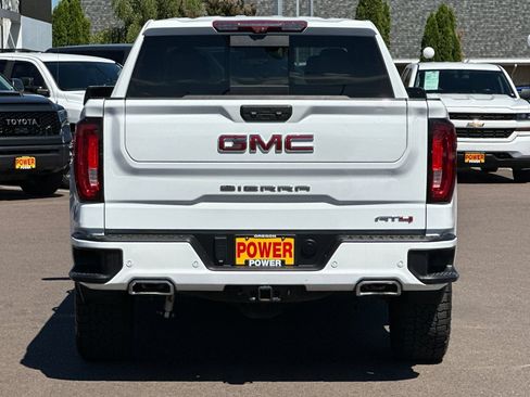 Used 2023 GMC Sierra 1500 AT4 w/ Technology Package AWD/4WD image 5