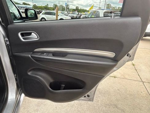 Used 2020 Dodge Durango SXT AWD/4WD image 16