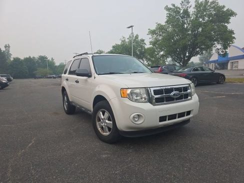 Used 2012 Ford Escape XLT FWD image 1