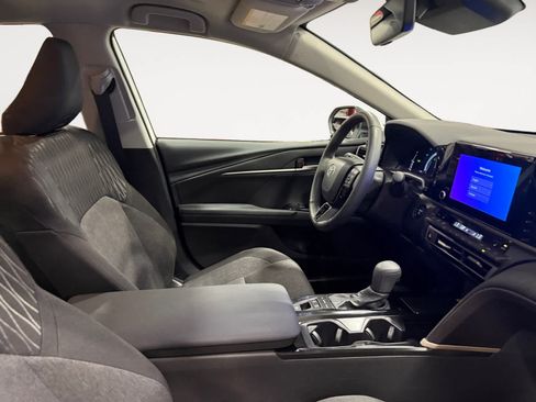 Used 2026 Toyota Camry LE w/ Convenience Package FWD image 16