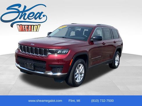 Used 2023 Jeep Grand Cherokee L Laredo RWD image 1