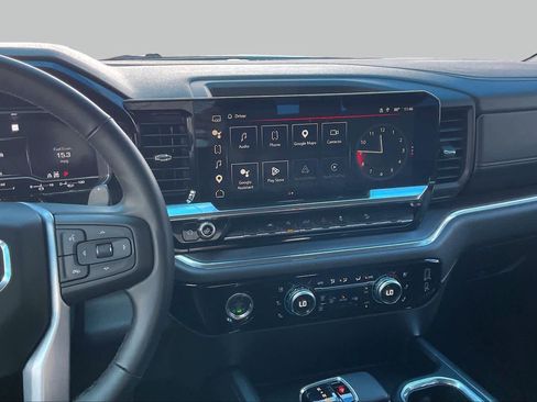 Used 2023 GMC Sierra 1500 SLT w/ SLT Premium Package AWD/4WD image 7
