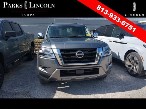 Used 2021 Nissan Armada Platinum w/ Captain's Chairs Package RWD image 4