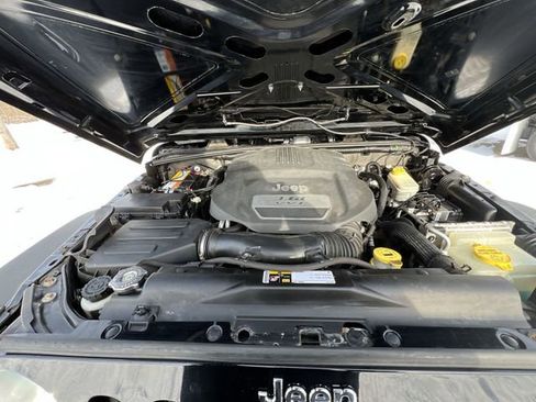 Used 2013 Jeep Wrangler Sport image 28