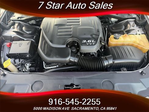 Used 2013 Dodge Charger SE image 17