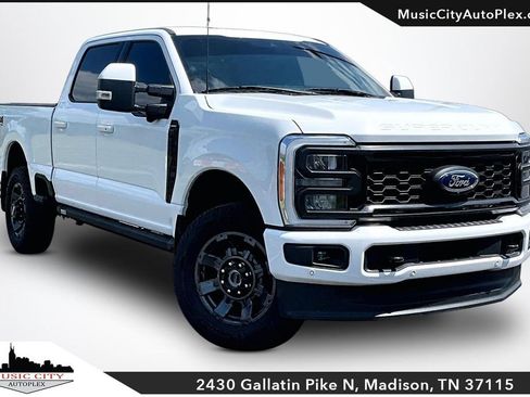 Used 2023 Ford F250 Lariat w/ Lariat Ultimate Package AWD/4WD image 1